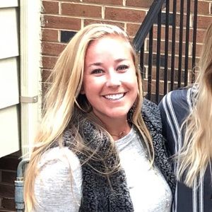 Meet your Posher, Kelsey